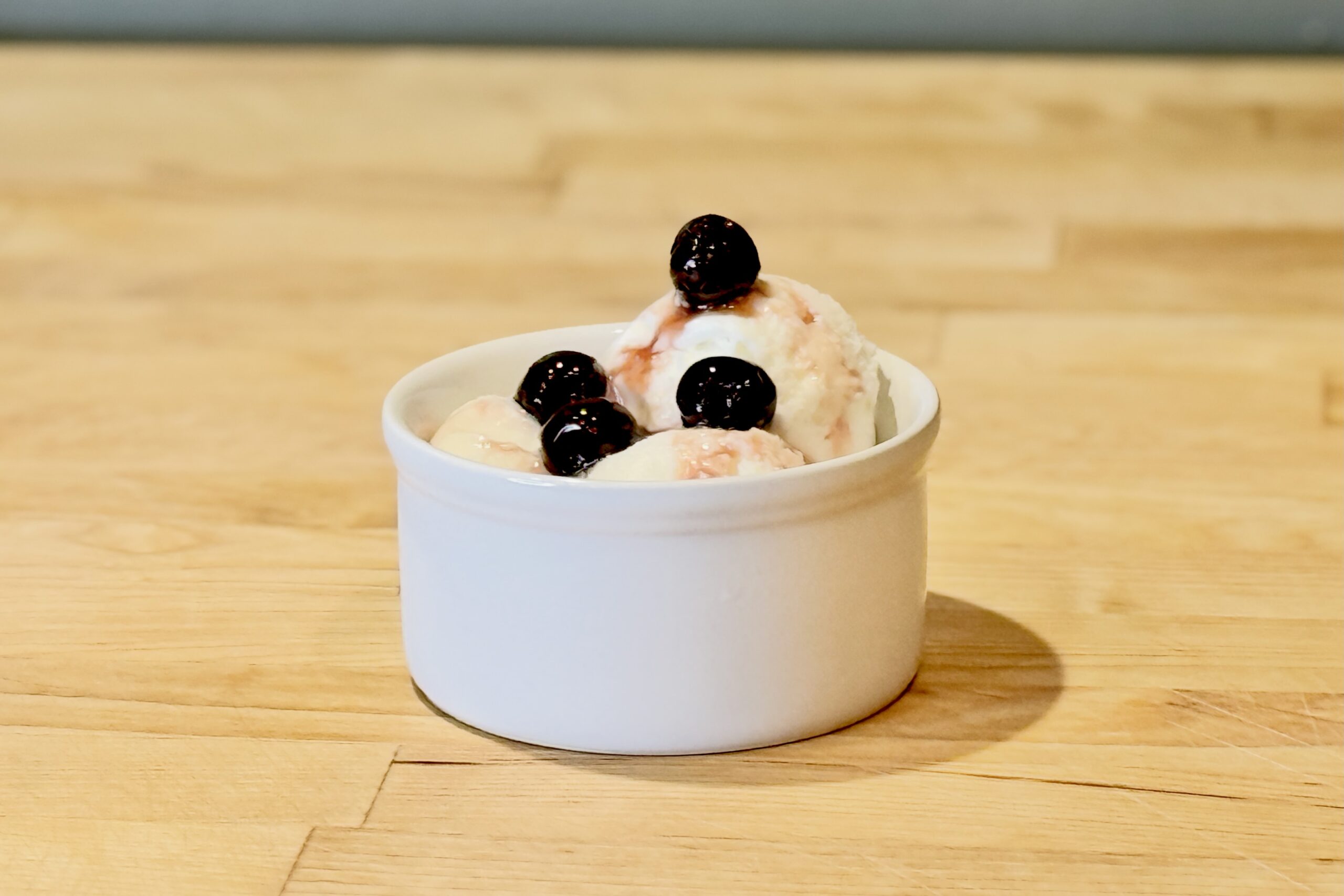 Pagotó Kaïmáki (παγωτό καϊμάκι) — Greek Mastic Ice Cream