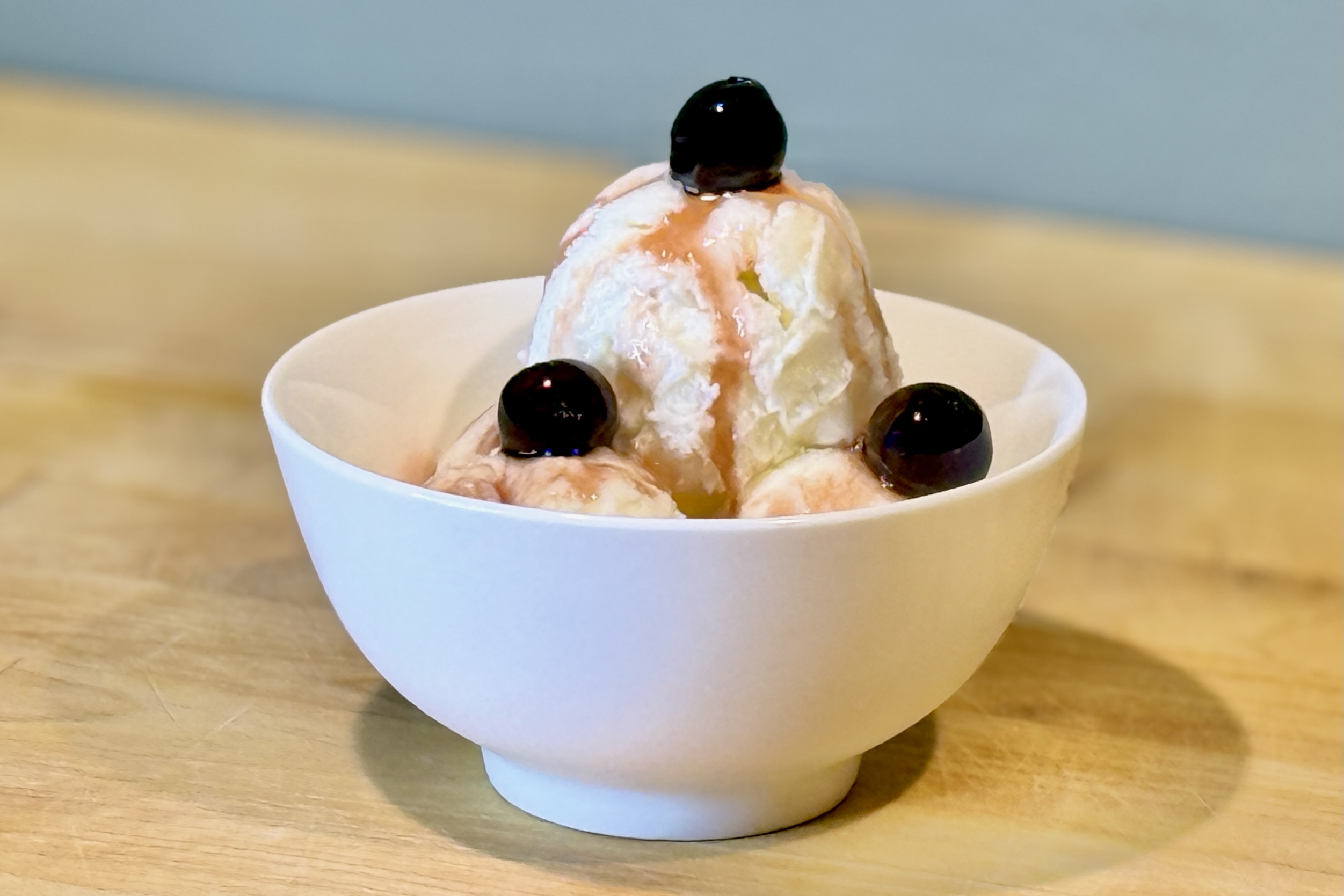 Pagotó Kaïmáki (παγωτό καϊμάκι) — Greek Mastic Ice Cream